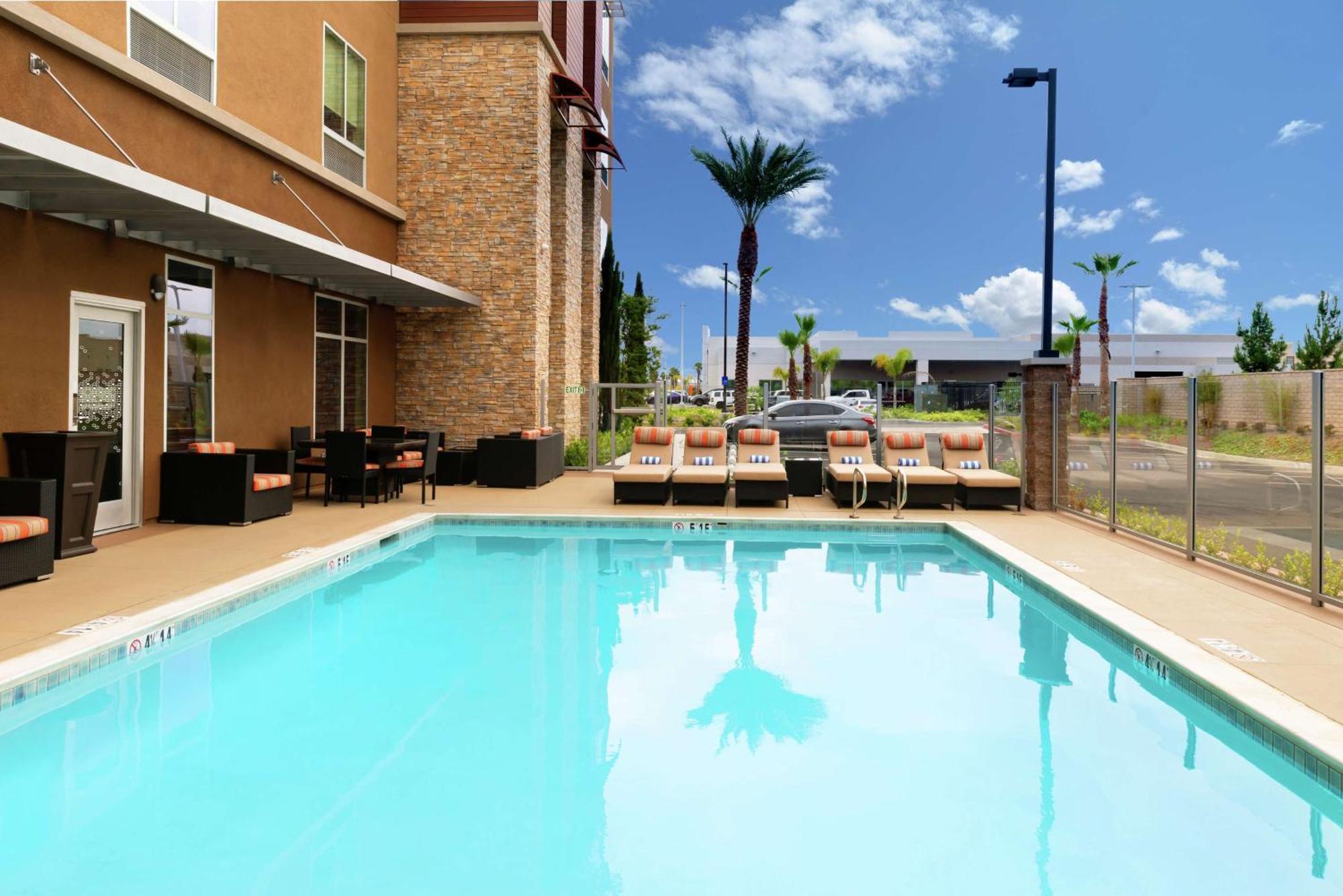 Hampton Inn & Suites Buena ParkBuena Park  Kültér fotó